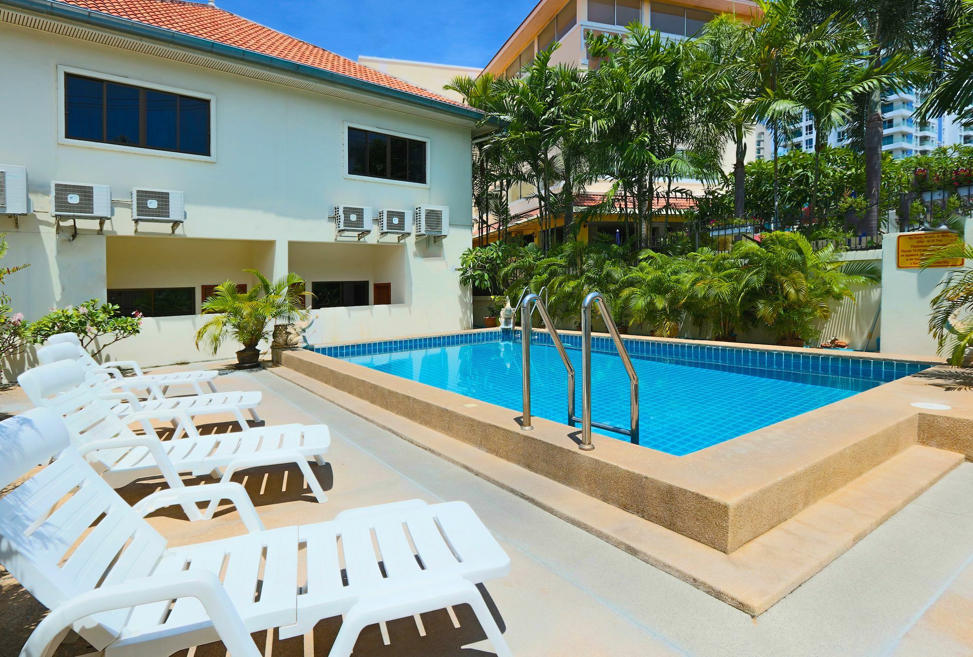 Ashford Villas Cosy Beach Pattaya Eksteriør billede