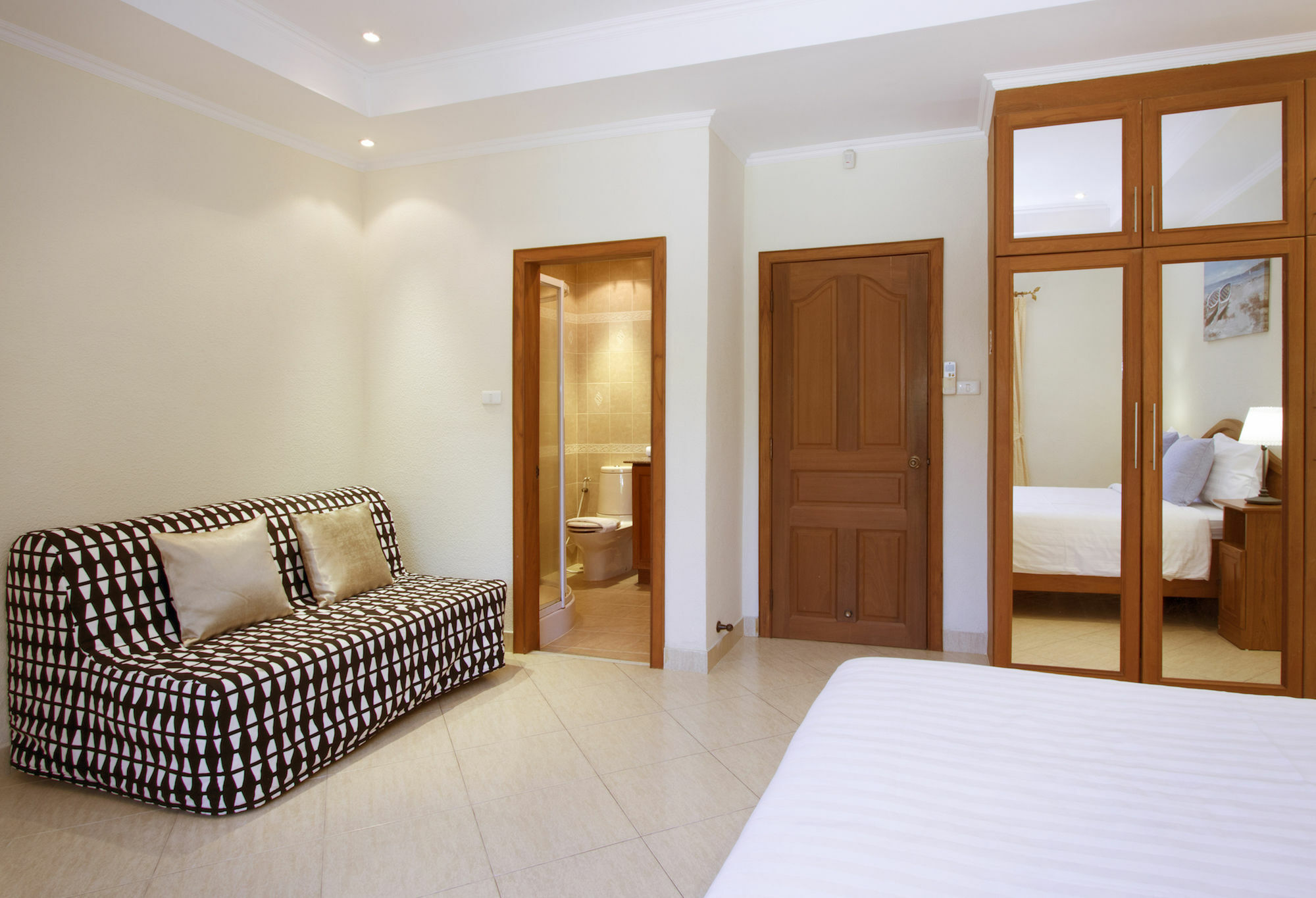 Ashford Villas Cosy Beach Pattaya Eksteriør billede