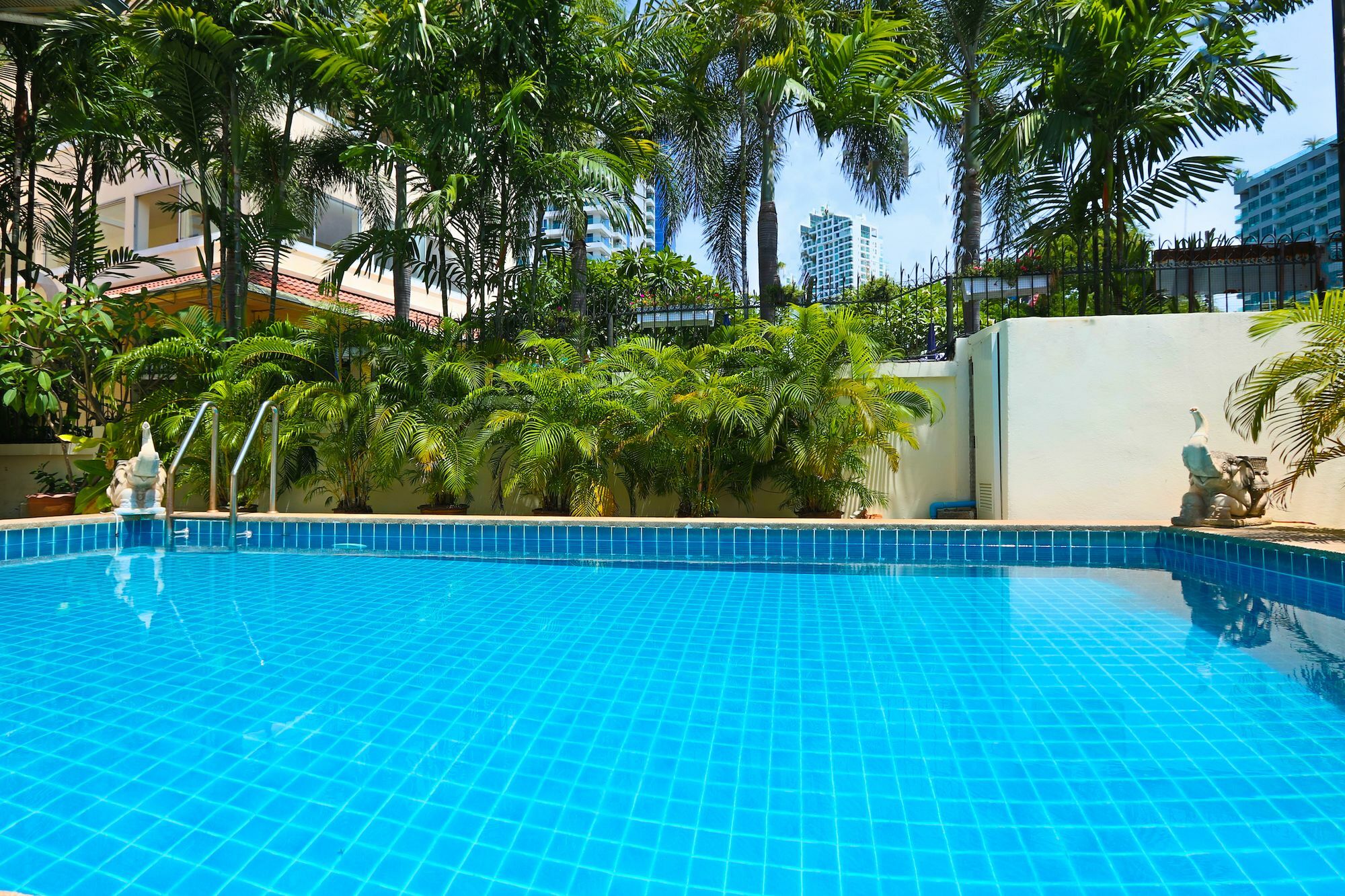 Ashford Villas Cosy Beach Pattaya Eksteriør billede